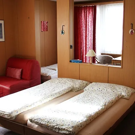 Elli Davos