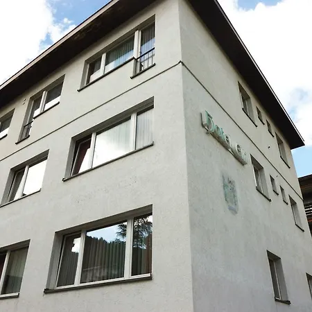 Elli Davos